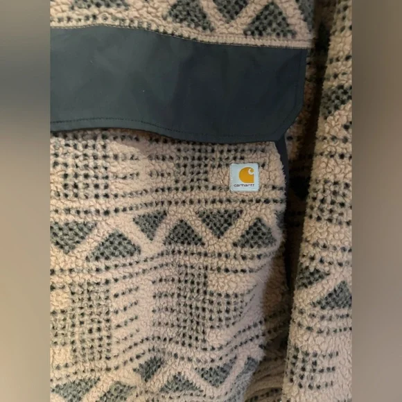 Carhartt Pink and Gray Patterned Fleece - Picture 2 of 8